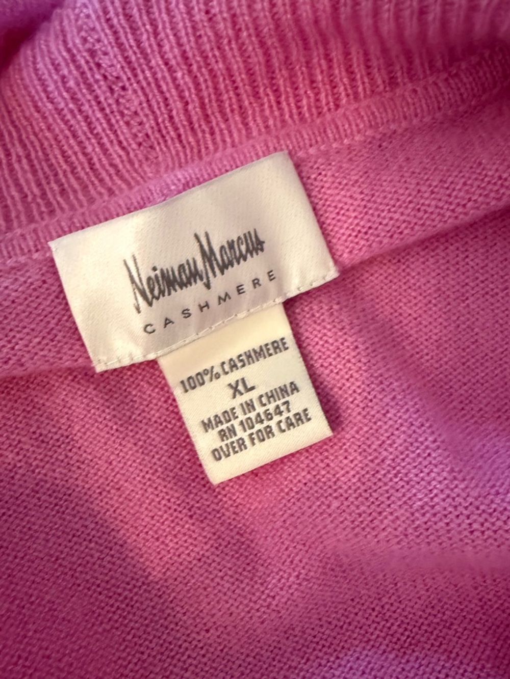 Neiman Marcus Cashmere Cardigan - Picture 5 of 5